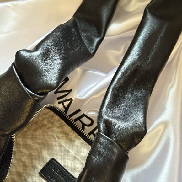 LEMAIRE medium Croissant leather shoulder bag - Picture 8 of 9